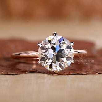 Solitaire Engagement Ring with a stunning round diamond.

