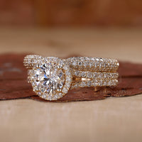 Lab Made Diamonds in a beautiful Halo Round Diamond ring.
