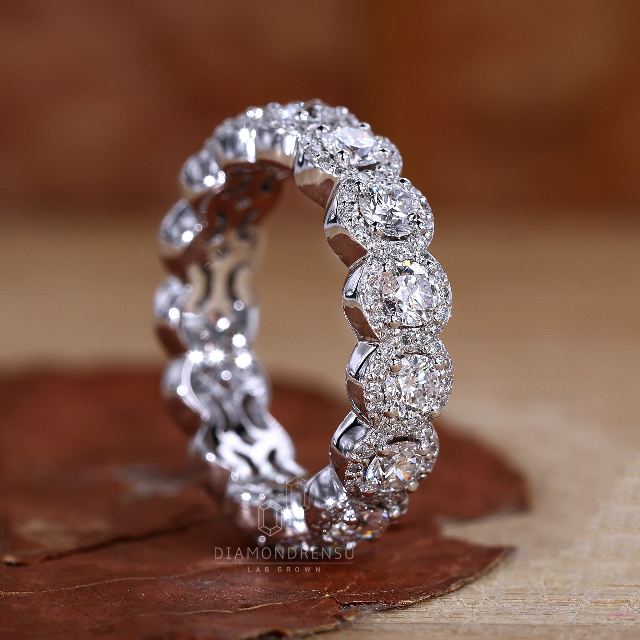 Round Diamond Wedding Band crafted for lasting beauty.
