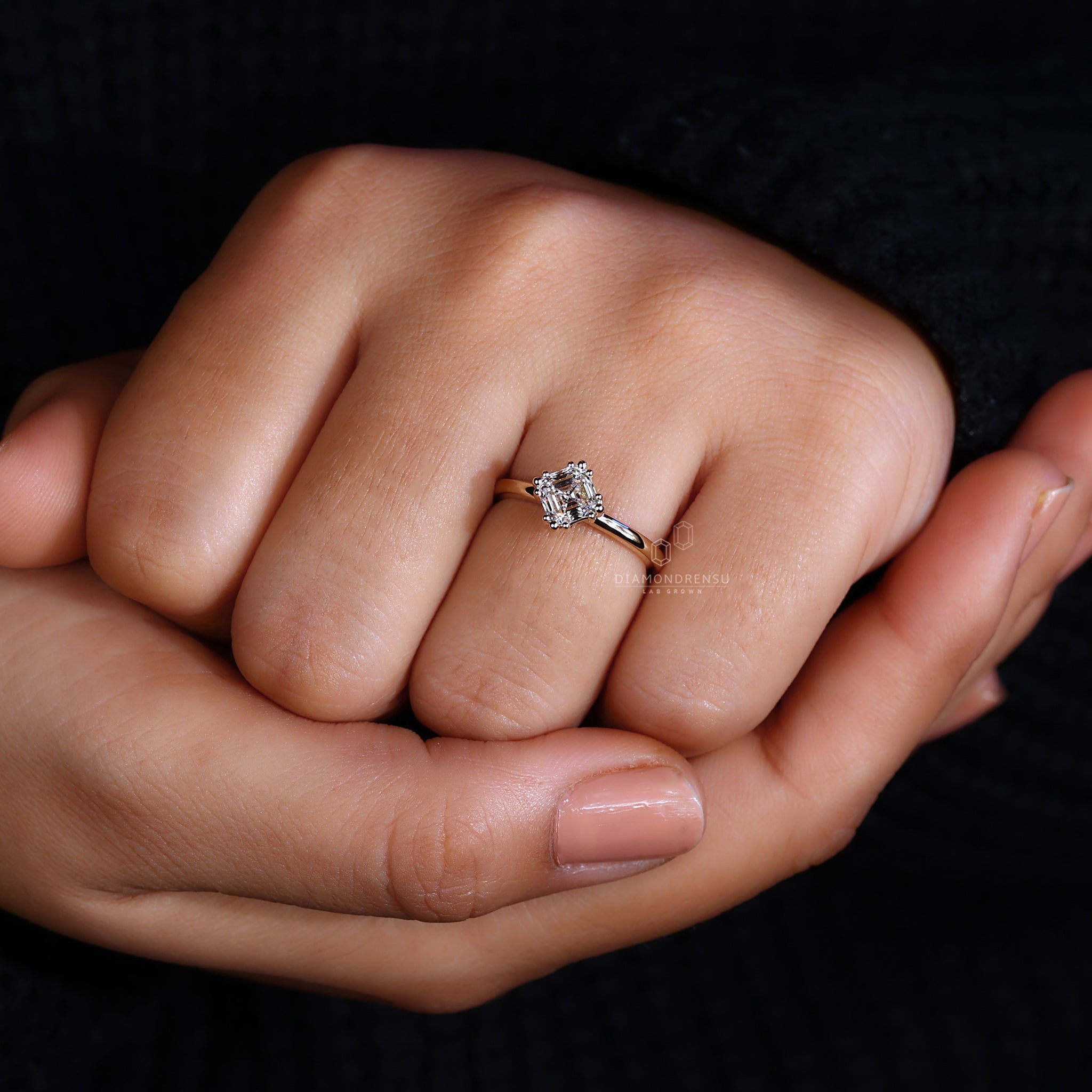 Buy engagement ring crafted to celebrate your special moments.
