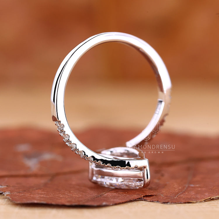 White Gold Engagement Ring for a luxurious feel and style.