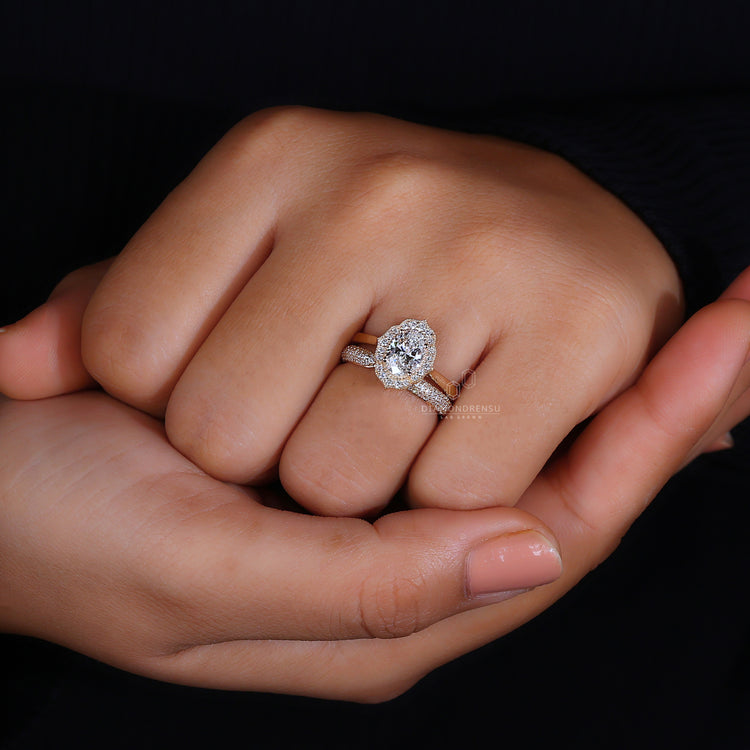 Halo Milgrain Setting for a timeless oval engagement ring.
