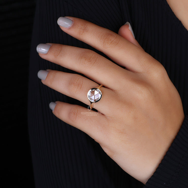 Round rose cut diamond ring perfect for timeless style.
