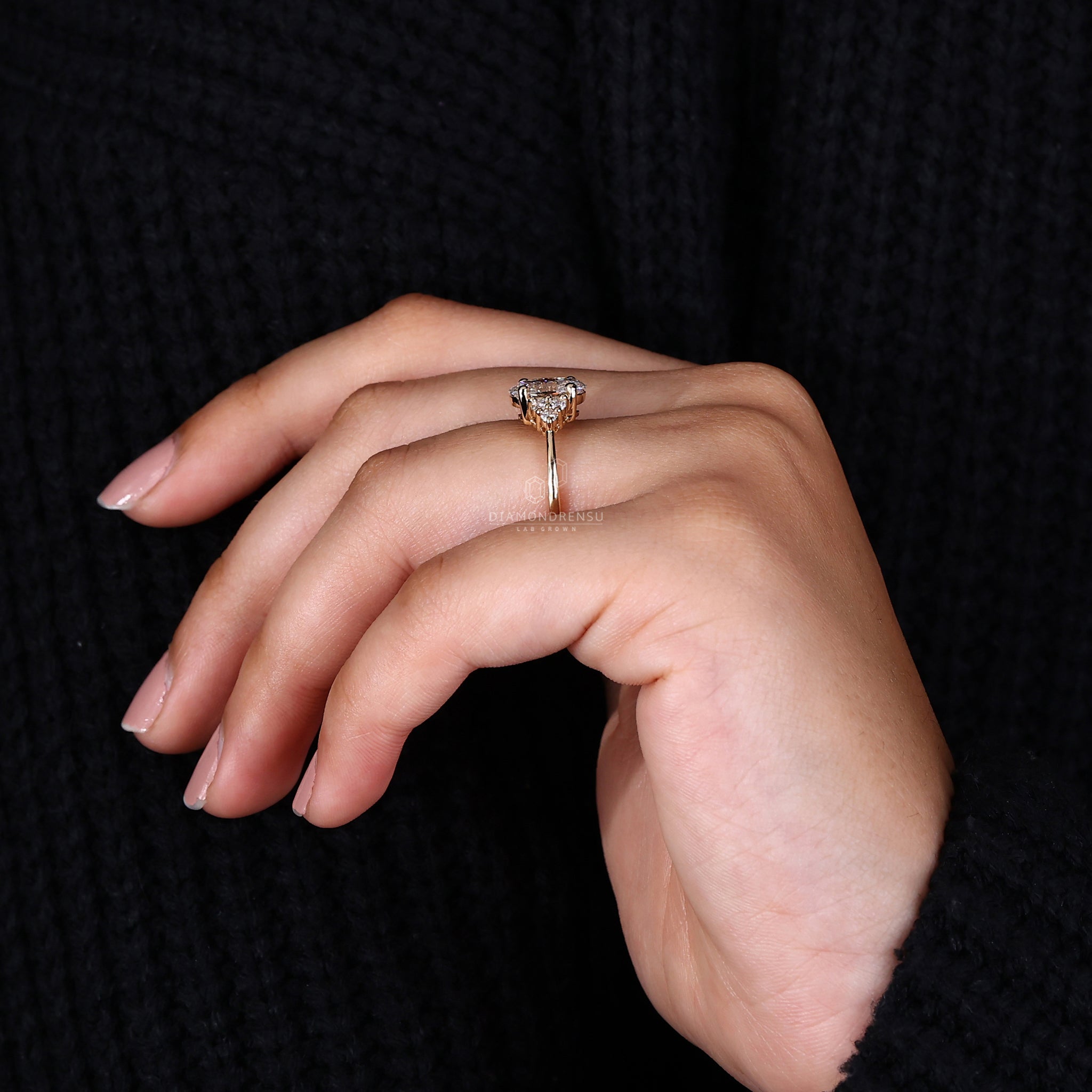 Round Cut Diamond Ring with a brilliant center stone.