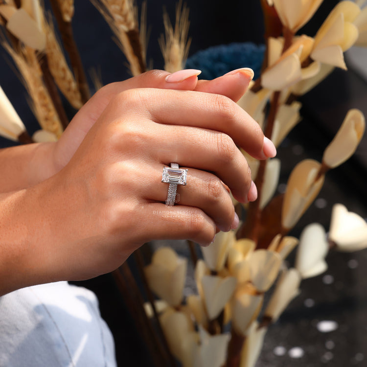 Handmade jewelry with exquisite designs for a personal touch.
