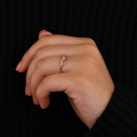 Prong setting band for secure diamond settings.
