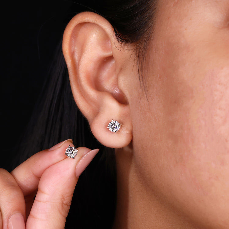 Round diamond earrings studs perfect as everyday stud women earrings.
