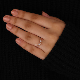 Chevron wedding band for a bold, modern style.