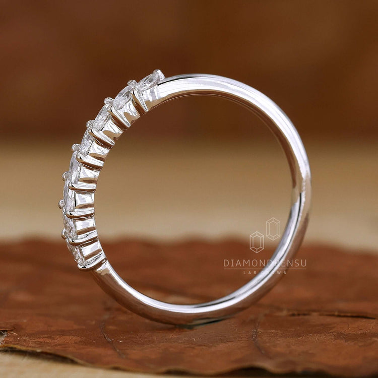 lab grown diamond band