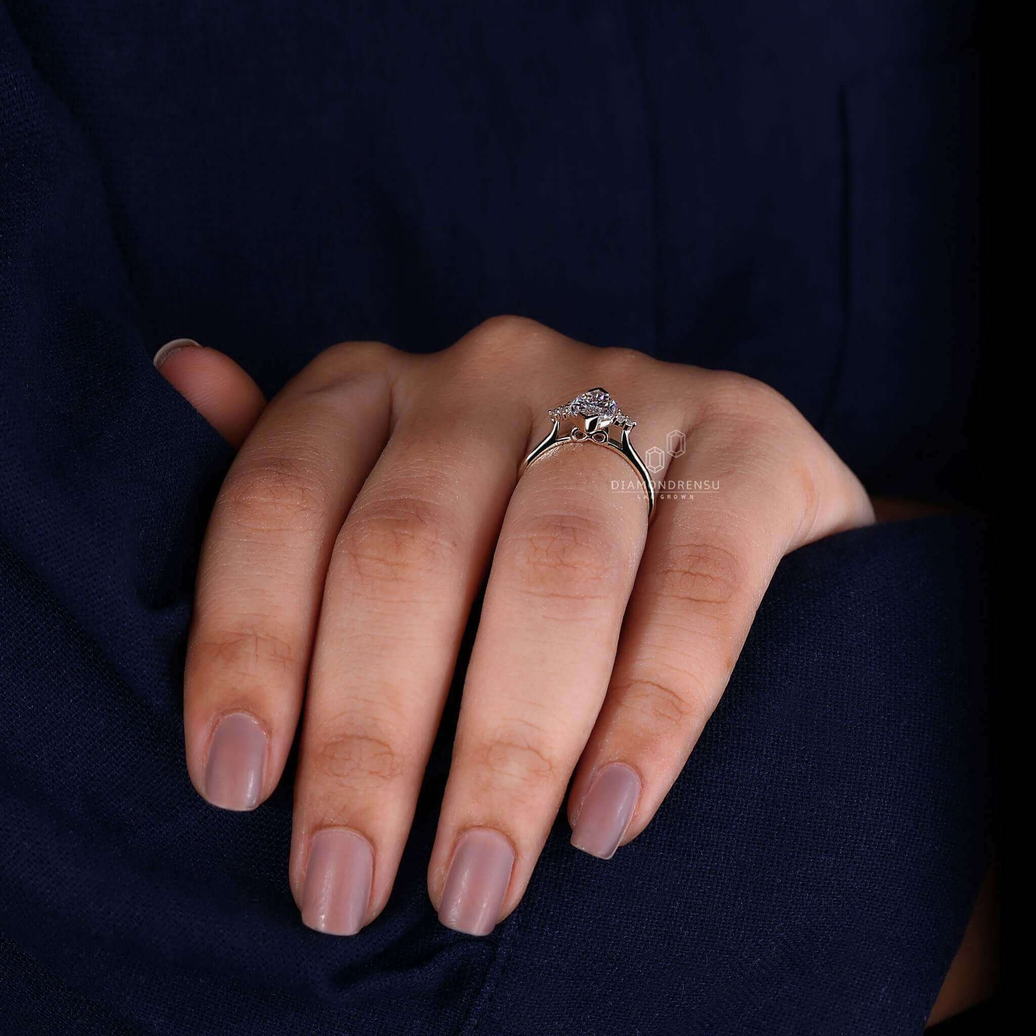 Dutch Marquise Cut Muse Setting Diamond Engagement Ring
