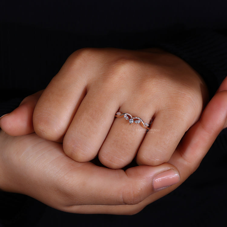 Round Cut Diamond Band with stunning sparkle and brilliance.