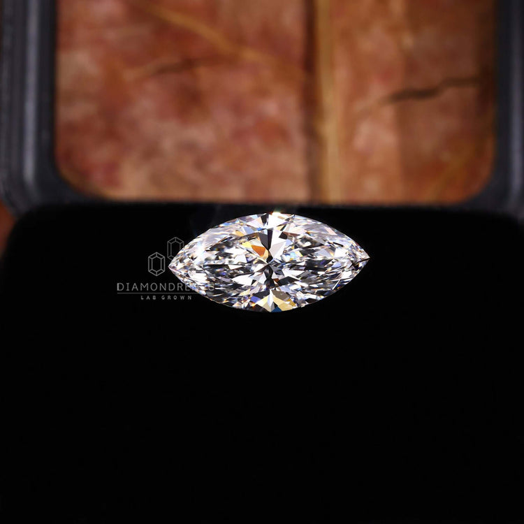 Marquise cut lab grown diamond looks stunning in minimal or detailed bands.