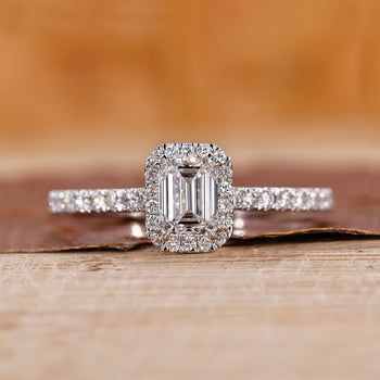 Emerald cut engagement ring with a stunning emerald cut diamond ring design.
