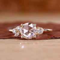 Round Cut Diamond Ring with brilliant sparkle and elegance.