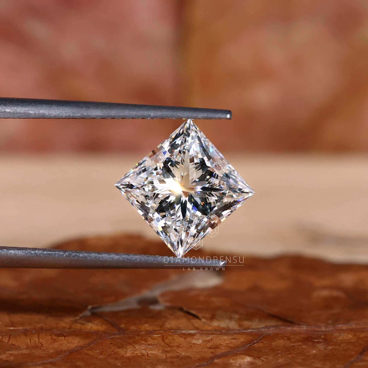 3 carat princess cut lab grown diamond fits well in bridal jewelry.