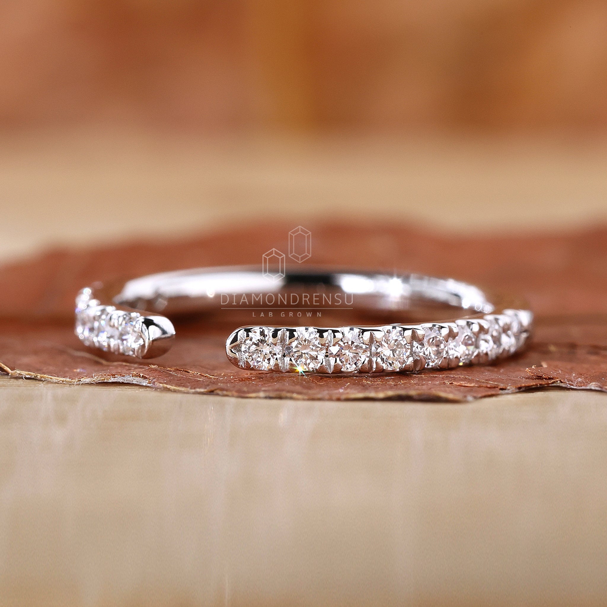 Open Wedding Band - Round Diamond