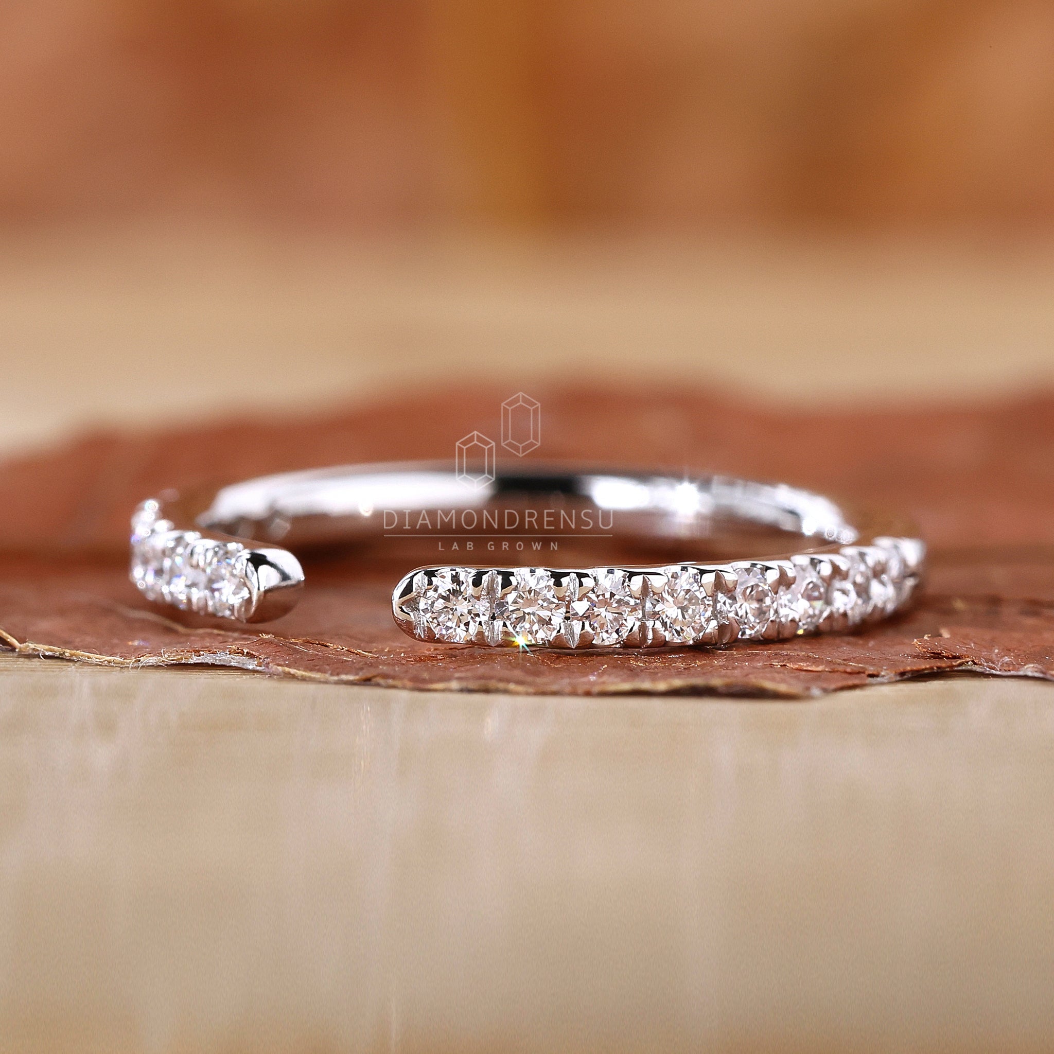 Open Wedding Band with Round Cut Diamond Open Wedding Band with Round Cut Diamond