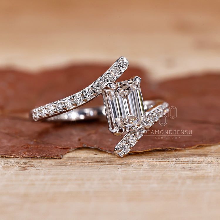 engagement ring for a bold statement.
