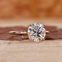 Round Diamond Solitaire Engagement Ring - Yellow Gold