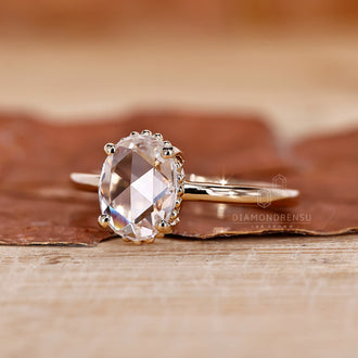 Milgrain Setting in an oval diamond engagement ring for elegance.