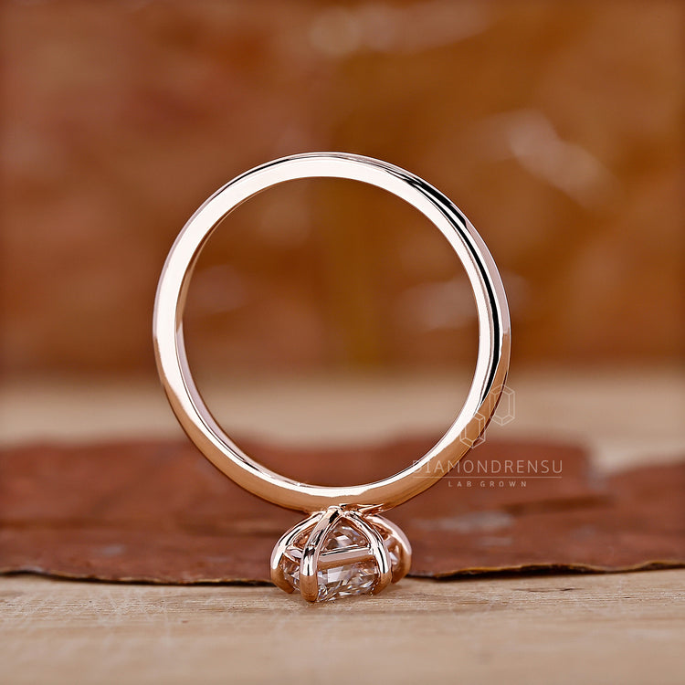 Rose Gold Engagement Ring with a beautiful, warm tone.
