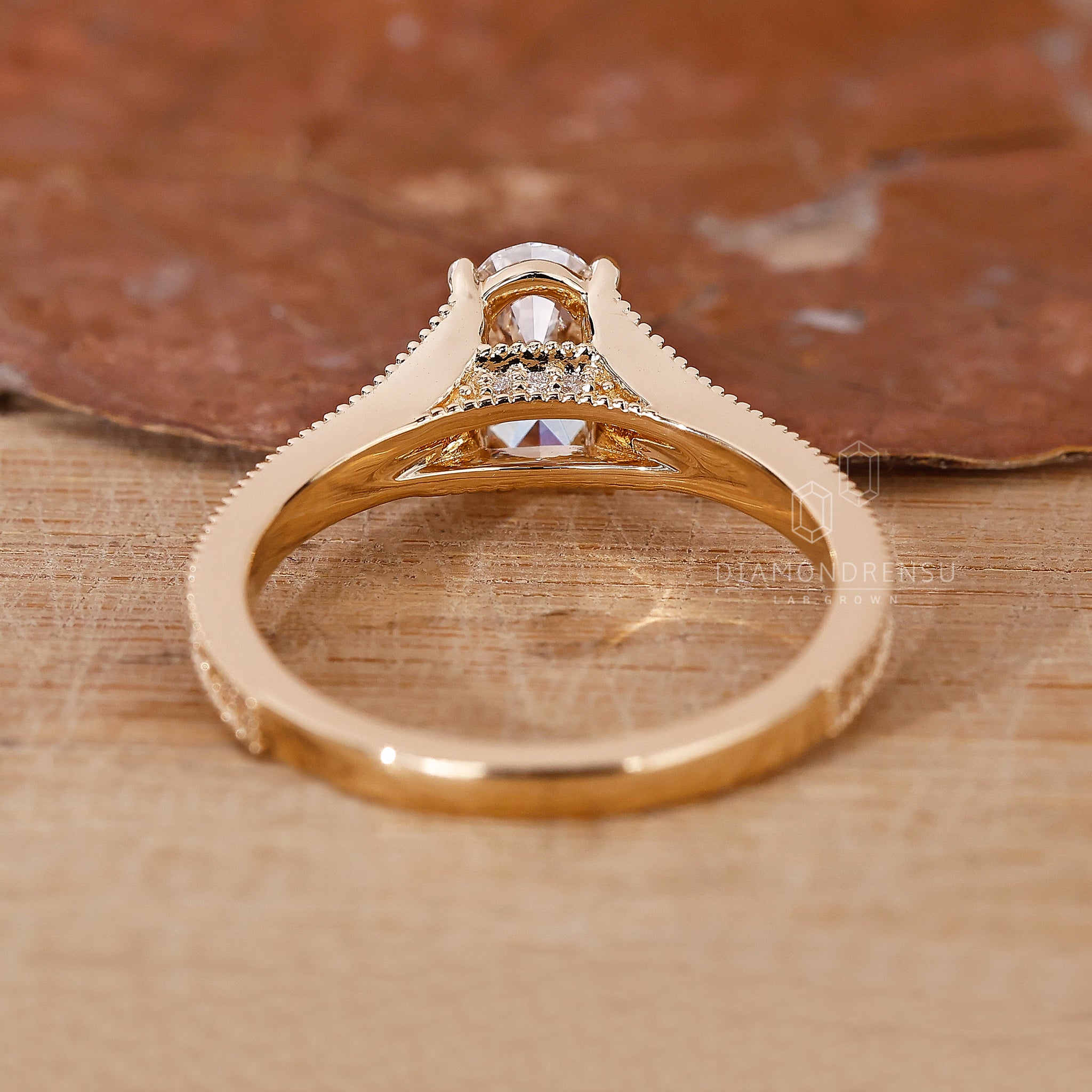 Captivating Oval Lab Grown Diamond Ring, a sustainable symbol of love and beauty