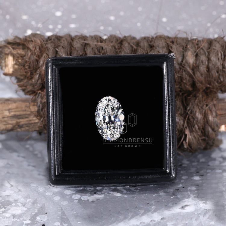 Old European Cut Oval Diamond for Engagement Ring Setting