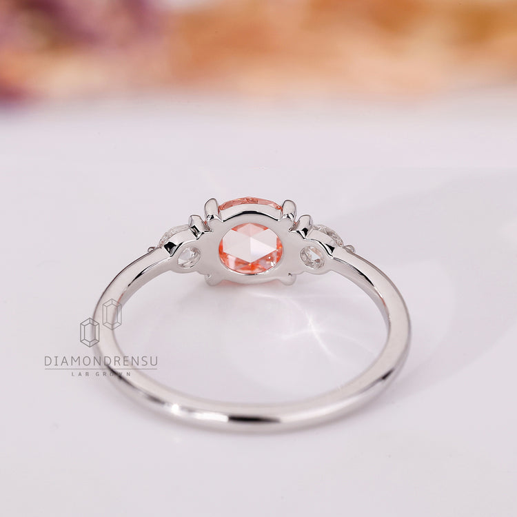 Rose cut ring featuring lab-grown diamonds with IGI certification for sustainable luxury.
