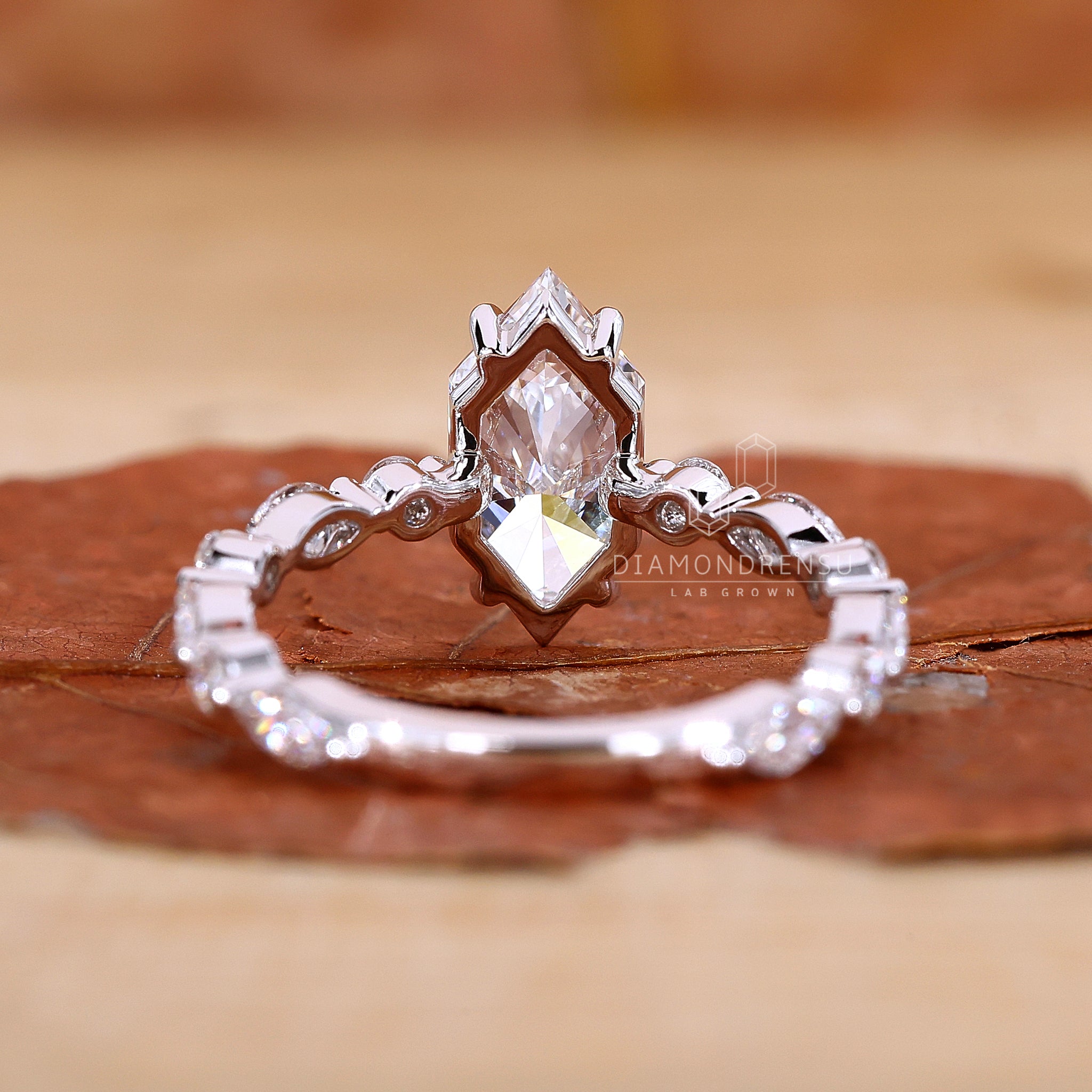 Ring Stone Morque Dutch Marquise Ring with Stunning Diamond Sparkle