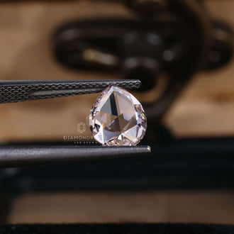 Loose lab grown diamond available in 1.21 carat diamond size.
