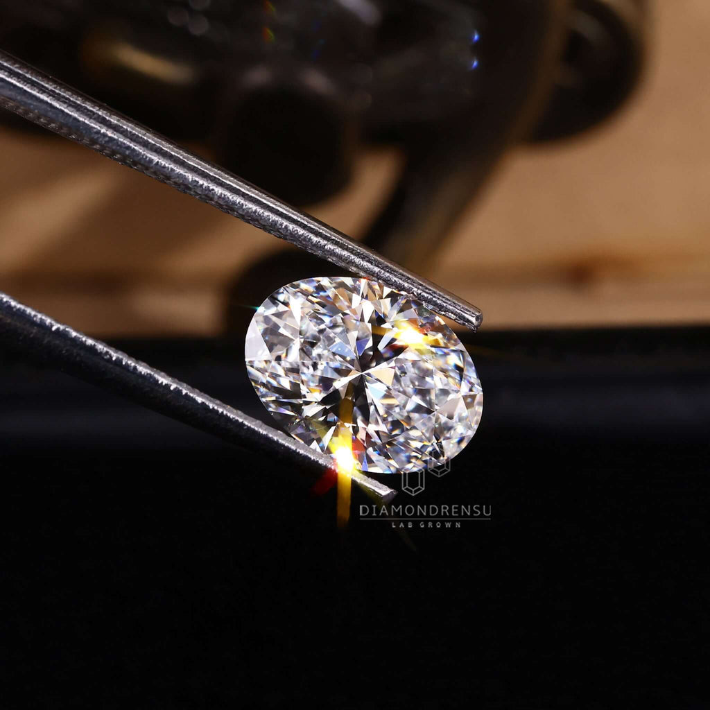 oval lab grown diamond