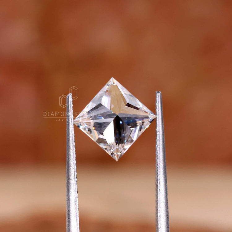 IGI Certified princess cut diamond ensures high quality and trust.