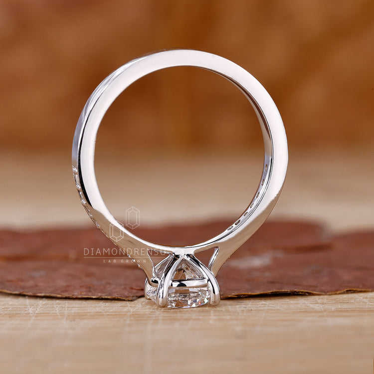 Prong Setting Round Diamond Ring with a flawless finish.
