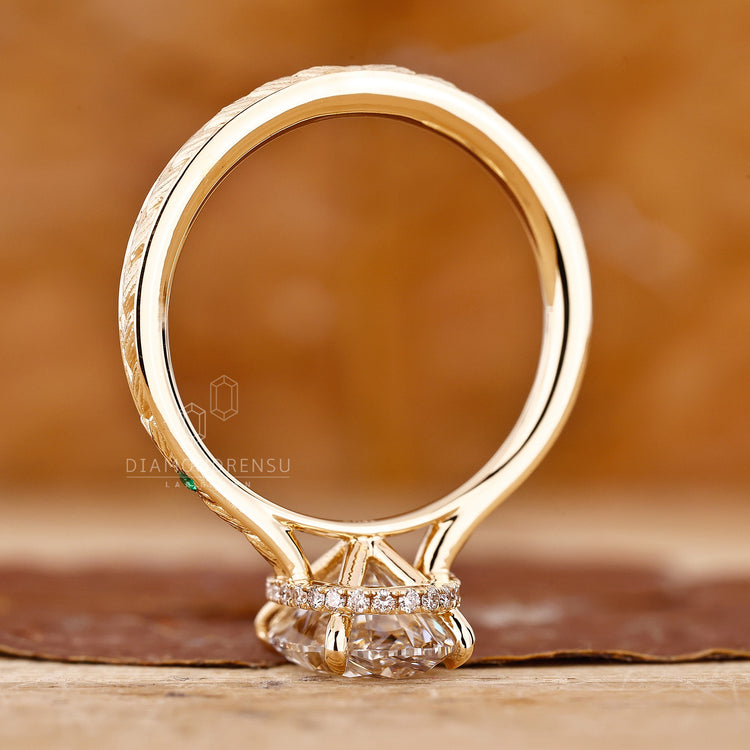 IGI certified diamond for guaranteed quality and authenticity.
