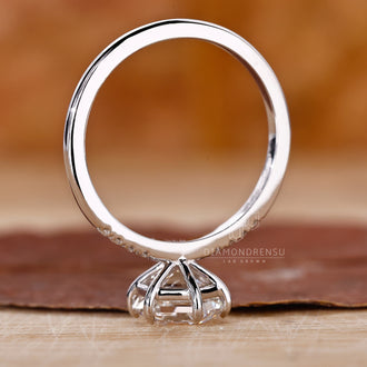 6 Prong Claw Setting for a secure and brilliant look.