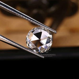 Diamondrensu loose stone with 1.15 carat rose cut.
