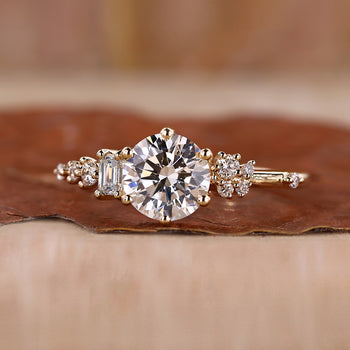 Round Cut Diamond Ring with a timeless and elegant design.
