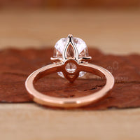 Solitaire Engagement Ring with a brilliant diamond centerpiece.
