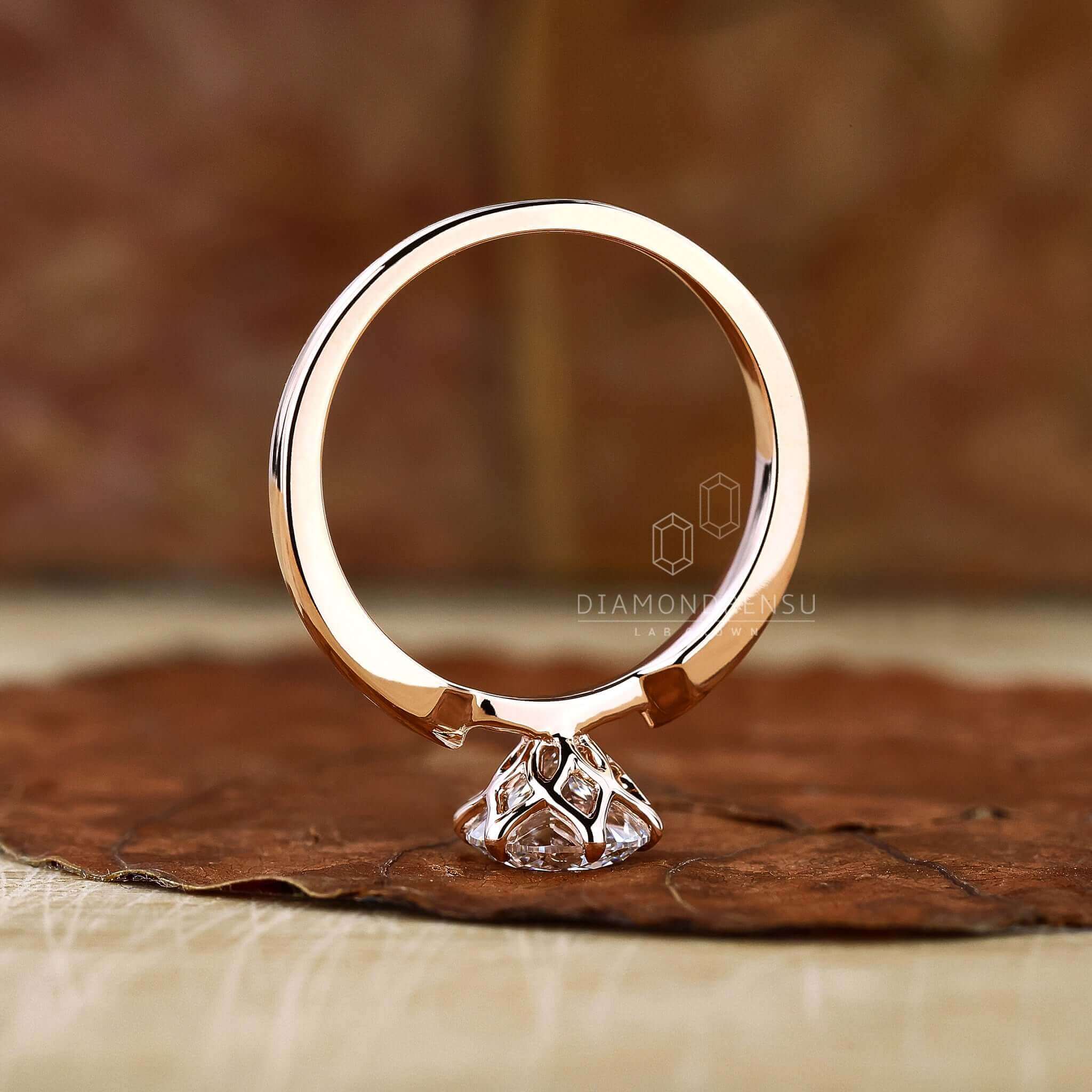 solitaire enggaement ring