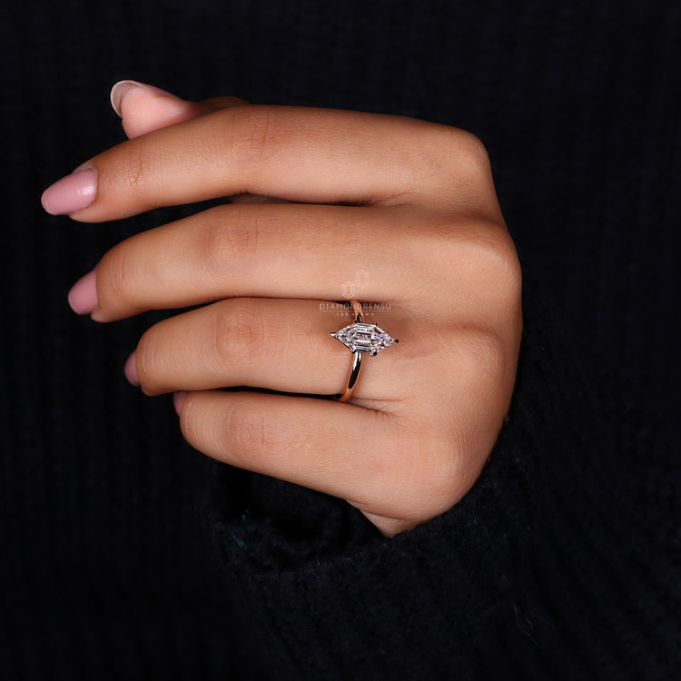 Solitaire Setting Ring designed to highlight the center diamond.

