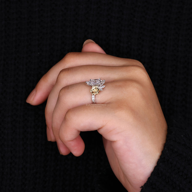 Split Shank Engagement Ring showcasing brilliant diamonds.
