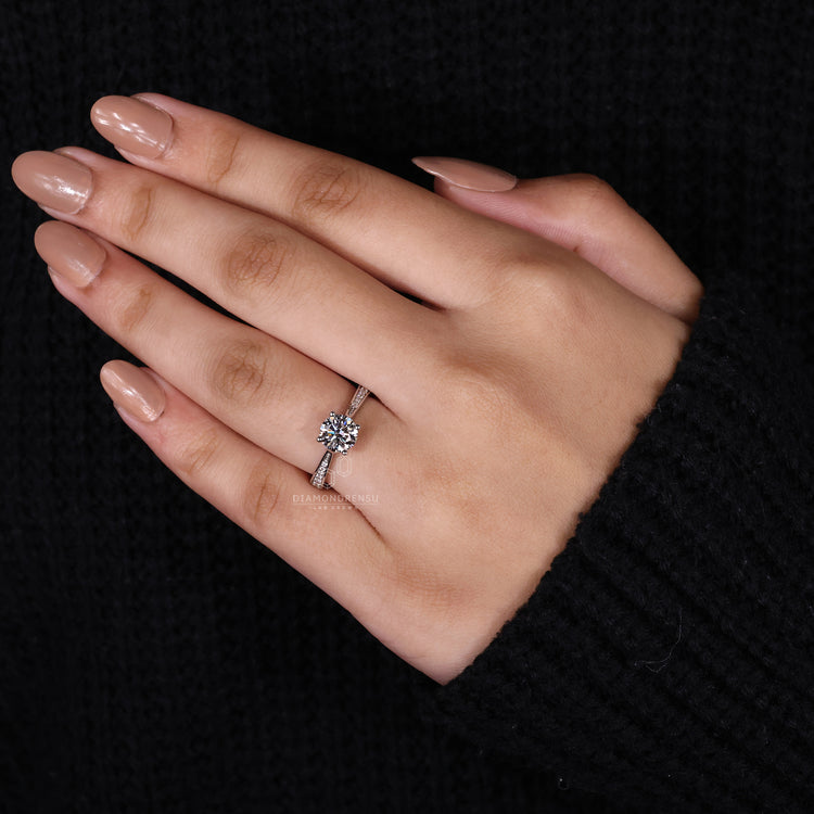 White Gold Diamond Ring with a classic, elegant design.