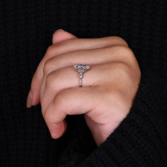 Round Cut Diamond set in a beautiful white gold ring.