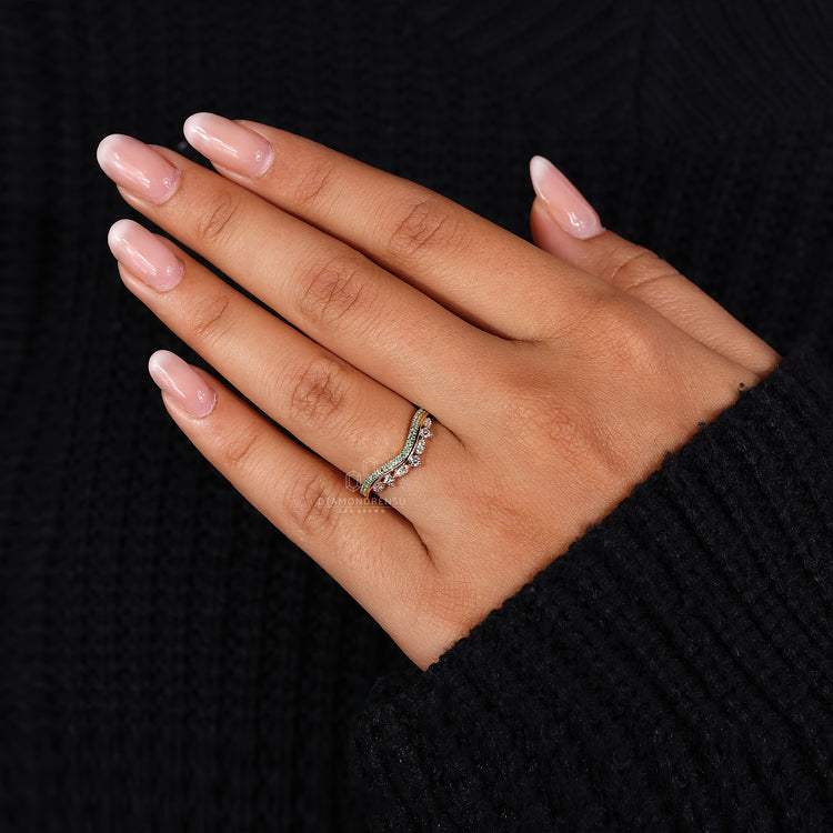 Sophisticated yellow gold diamond band offering a warm and radiant glow.
