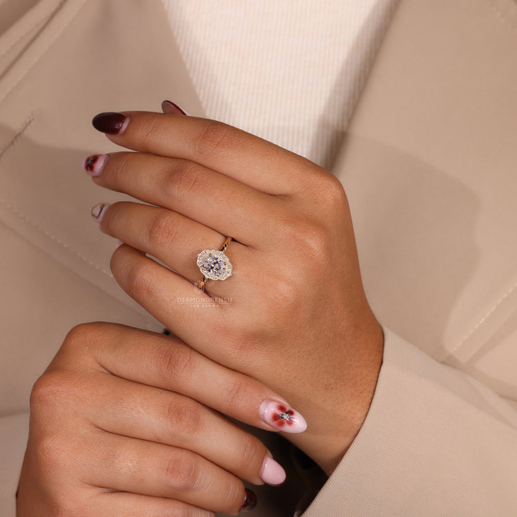 Milgrain accents adding vintage appeal to the design.
