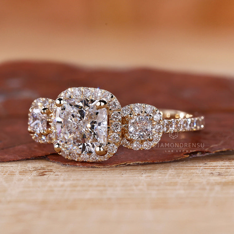 Round Cut Diamond Ring set in an elegant halo ring design.