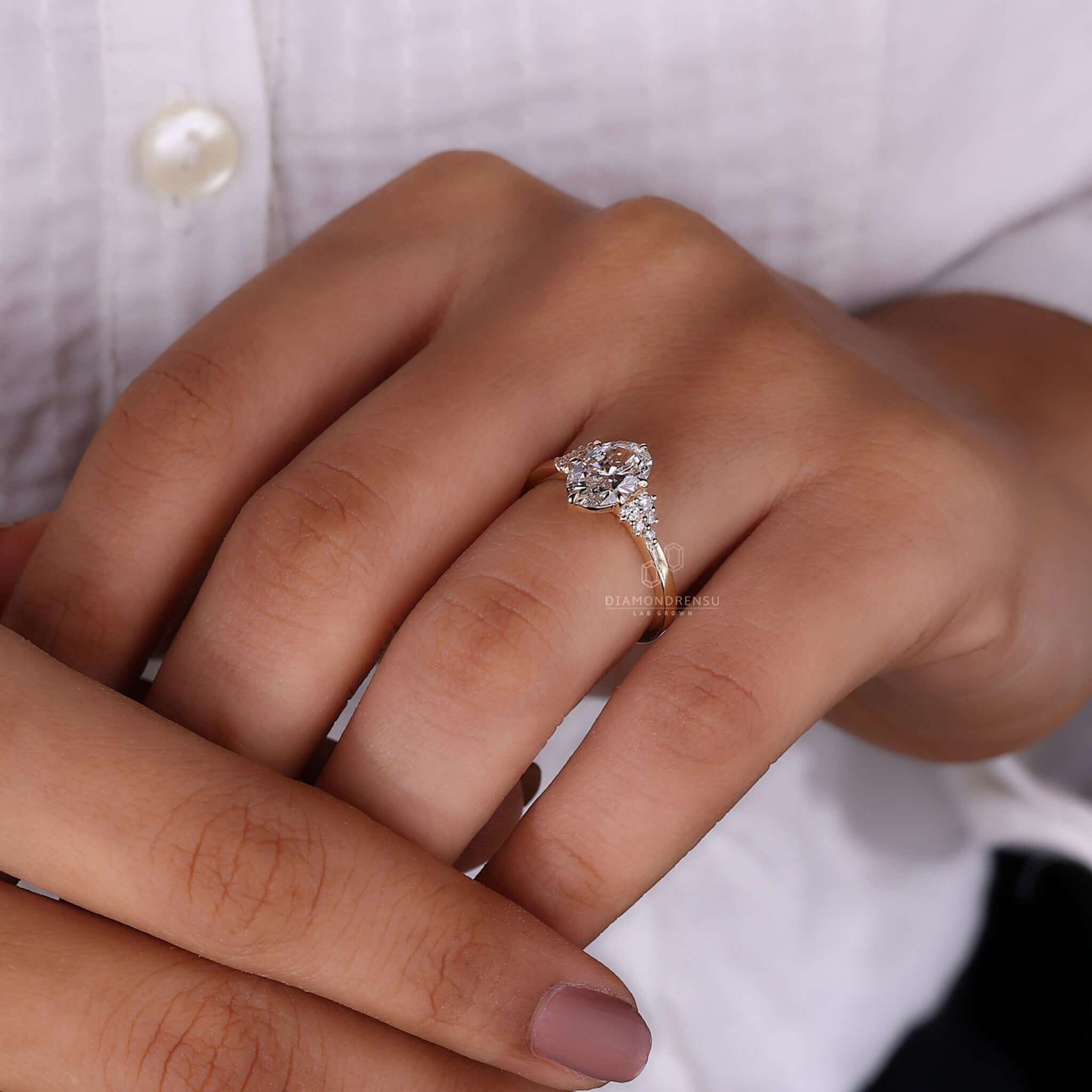 Oval Diamond Engagement Ring A Classic Choice for Love