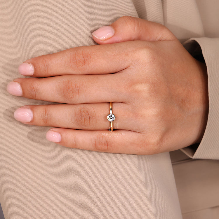 IGI certified custom round brilliant cut solitaire diamond engagement ring.
