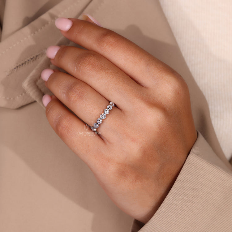 Diamondrensu band lab grown diamond round half eternity band
