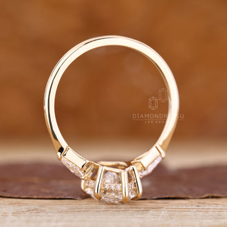Buy engagement ring with marquise diamond.
